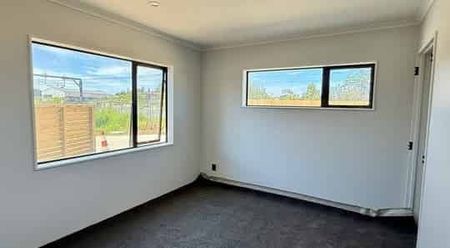 4 bedroom + 3 Bathroom - Photo 5