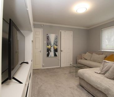1 bedroom ground floor flat to rent - Photo 1