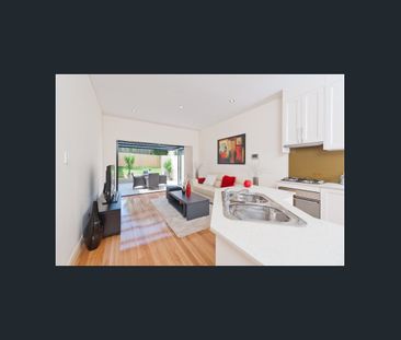 Stunning Family Home - Photo 1