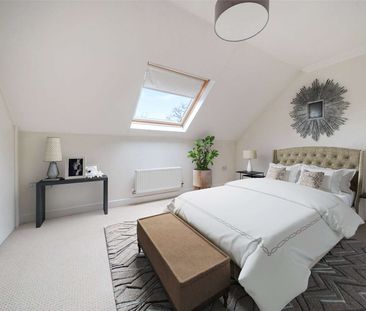 A well presented three storey, four bedroom/four bathroom townhouse... - Photo 3