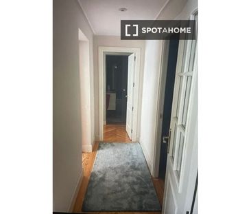 4 room luxury Flat for rent in Madrid, Autonomous Region of Madrid - Photo 2