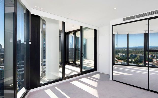 STUNNING TWO BEDROOM APARTMENT - Photo 1