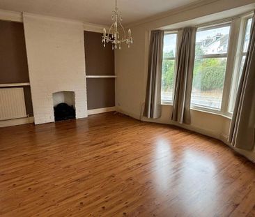 2 bedroom maisonette to rent - Photo 1