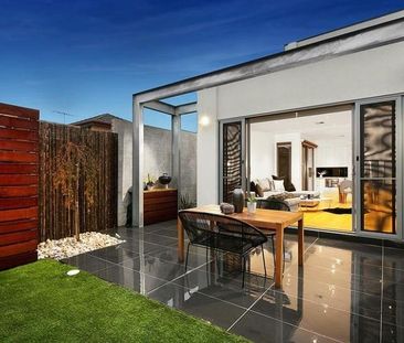 21B Ballard Street, Yarraville VIC 3013 - Photo 3