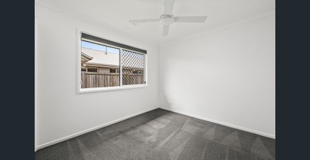 Modern Family Haven in Thriving Baringa Community - Photo 3