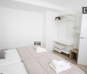 2 room luxury Flat for rent in Valencia, Spain - Photo 3