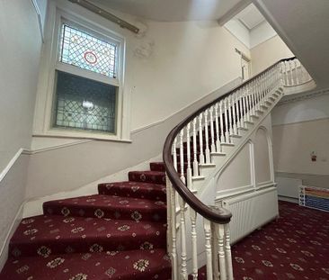 3 bedroom flat to rent - Photo 1