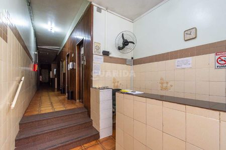 Apartamento no estilo JK mobiliado no bairro Centro Histórico. - COD: 23533 - Photo 5