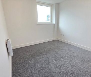 3 bedroom apartment to rent - Photo 6