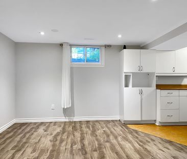 For Lease - 66 Walter Avenue Unit# Lower, Newmarket, Ontario - Photo 2