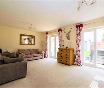 5 bedroom detached house to rent - Photo 5