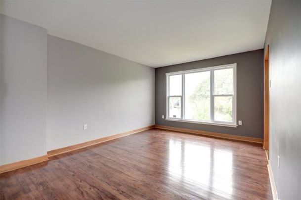 Frederick Avenue, Halifax 19-085 - Photo 1