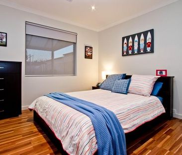 Impressive Family Home - Photo 5