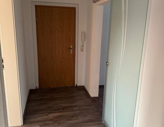 zur Vermietung, helle 3-Raum WE, Hochpaterre ruhige Lage - Foto 1