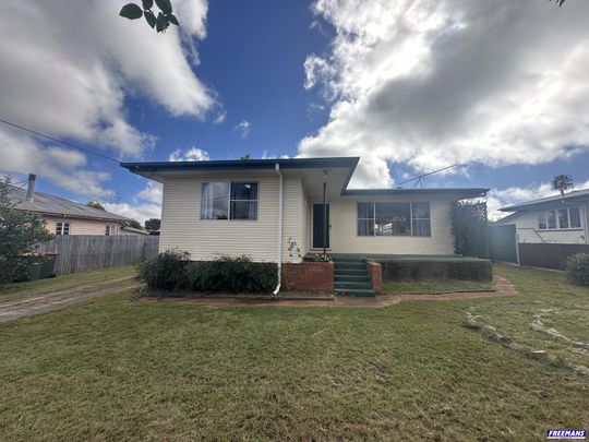 Spacious Family Home - Photo 1