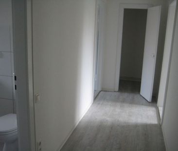 Modernisierte 3- Zimmerwohnung mit sonnigem Balkon - Photo 3