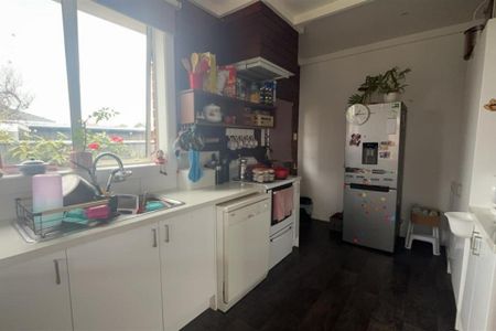 68 Lees Street, Gladstone - Photo 2