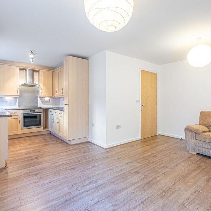 2 bedroom flat to rent - Photo 1