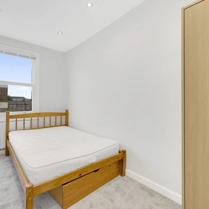 2 bedroom flat in Upper Holloway - Photo 1