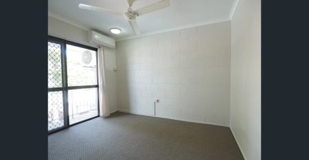 Convenient double level unit with air con! - Photo 4