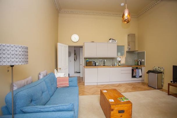 1 Bed Flat, Huntly Gardens, G12 - Photo 1