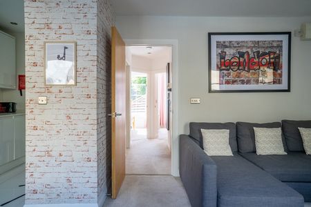 Hanbury Street - Photo 2