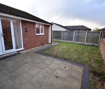 Victoria Fields, Birkenhead - Photo 2