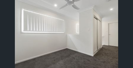 Modern Coastal Living in the Heart of Beachmere! - Photo 4