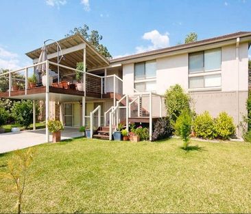 Beautiful Family Home in the Heart of Windsor - Photo 5