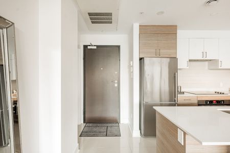 775 Av. Plymouth, #210 - Photo 3