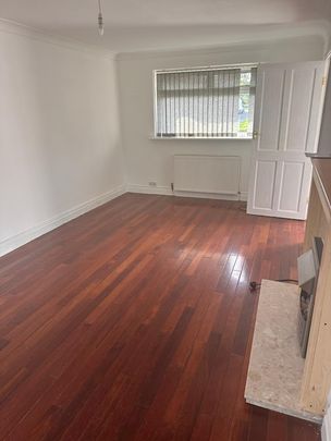 Spenser Avenue - Photo 1