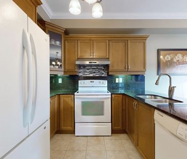 For Lease - 275 Peak Point Boulevard, Vaughan, Ontario - Photo 6