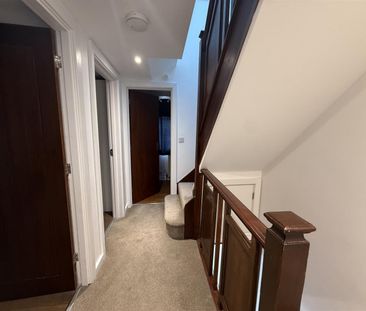 4 Bedroom House - Mid Terrace To Let - Photo 4