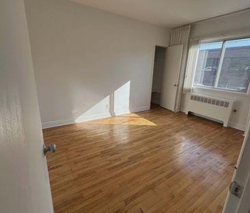 Maison de plain-pied à louer - Montréal (Saint-Laurent) (Autres) Ma... - Photo 1