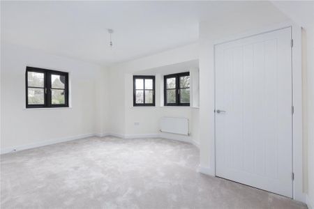2 bedroom semi-detached house to rent - Photo 3