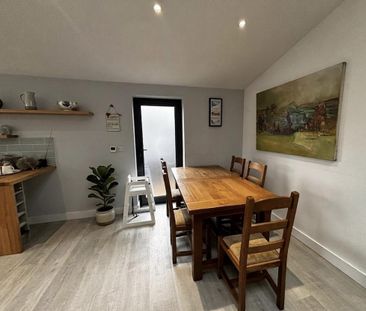 3 bedroom semi-detached bungalow to rent - Photo 2