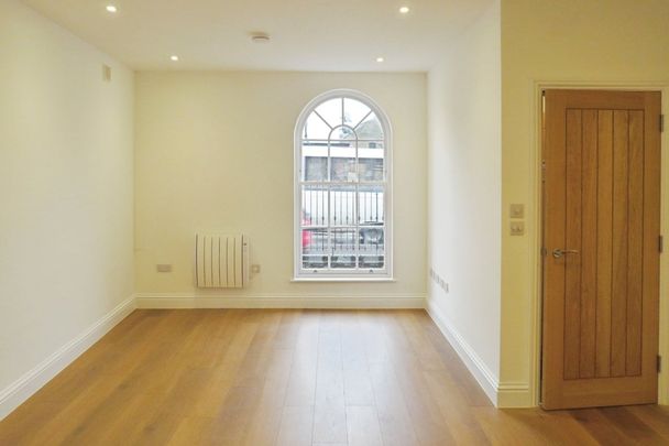 Churchgate Street - Photo 1