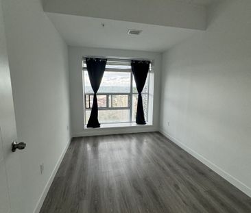 For Lease - 318 Spruce Street, Waterloo, Ontario - Photo 6