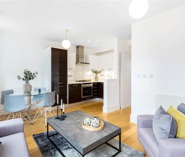 A one bedroom flat situated moments from Marylebone High Street and... - Photo 2