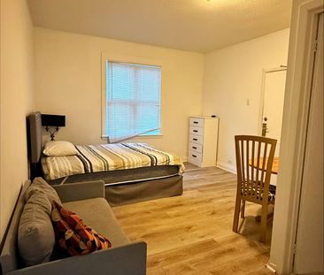 For Lease - 262 EMOND Street Unit# B, Vanier and Kingsview Park, On... - Photo 4