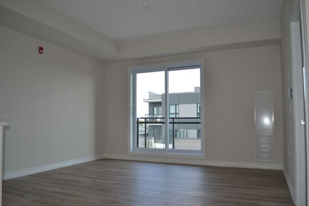 For Lease - 397 Codd's Road Unit# 604, Manor Park - Cardinal Glen and Area, Ontario - Photo 1