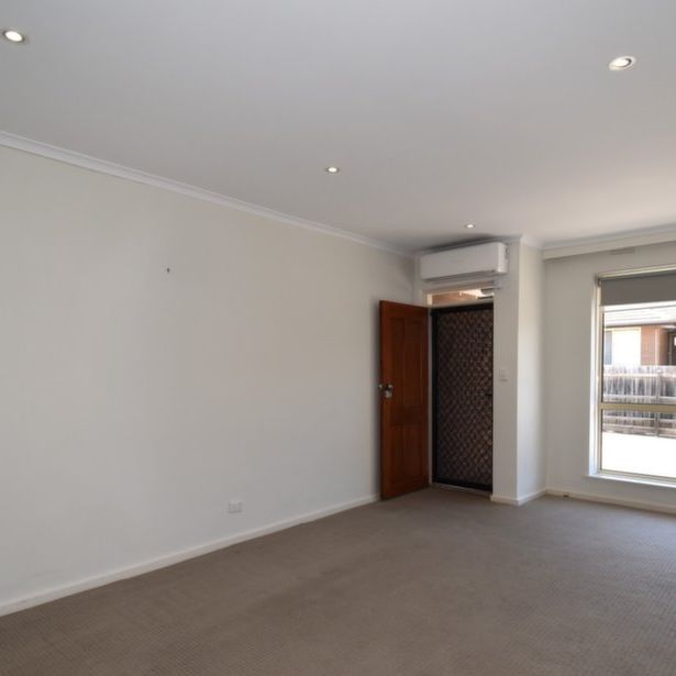 Spacious Two-Bedroom Unit with Airconditioning - Photo 1