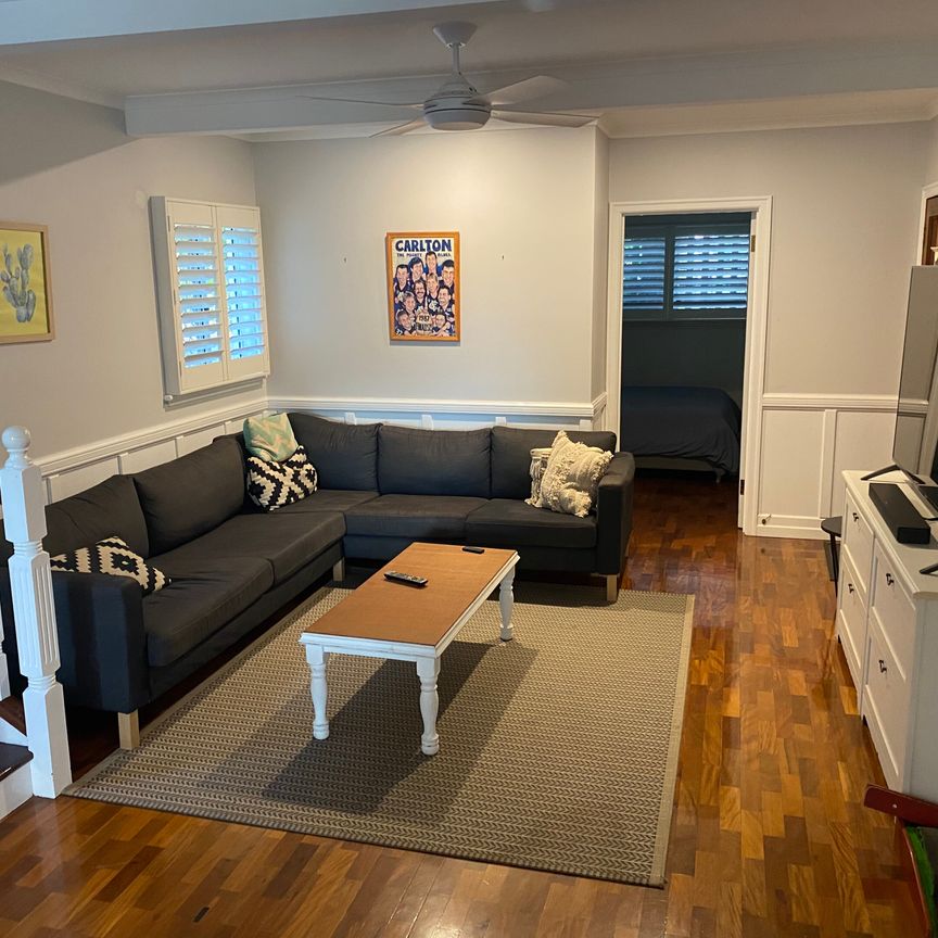 Greenslopes - Photo 1