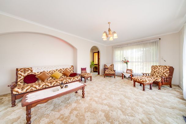 10 Monbulk Court, Cheltenham - Photo 1