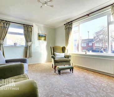 3 bedroom semi-detached house to rent - Photo 2