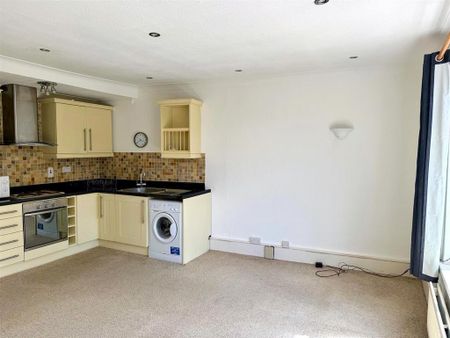1 bedroom flat to rent - Photo 3