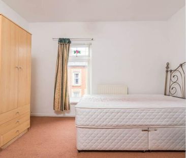 14 Coolfin Street, Belfast, BT12 5PH - Photo 5