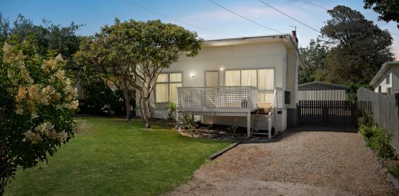 Cozy Costal Charm - Photo 2