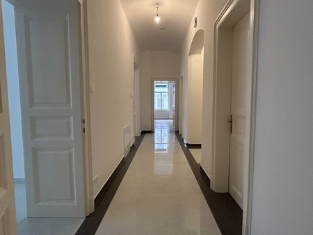 Altbau trifft Moderne! Großzügige 3 - Zimmerwohnung Toplage! - Photo 4