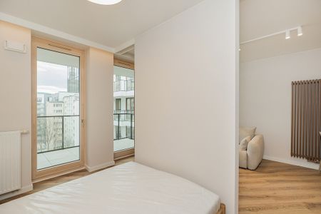 Warszawa, Śródmieście, Chmielna - Photo 4